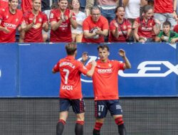 Osasuna vs Valencia: Gol Cepat Budimir Menangkan Tuan Rumah, Gayà Kartu Merah