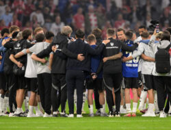 Reaksi Para Punggawa Hamburger SV Usai Kalah 5-0 dari Bayern München