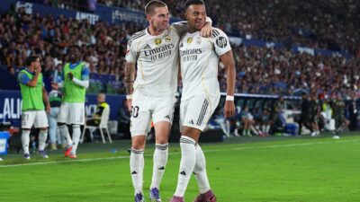 Levante 1-4 Real Madrid: Alonso Bereksperimen dengan Tiga Bek, Mbappé Menggila
