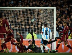 Kualifikasi Piala Dunia 2026 Zona CONMEBOL: Argentina Tundukkan Venezuela 3-0, La Pulga & El Toro Jadi Kunci Kemenangan