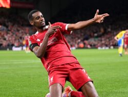 Isak Cetak Gol Perdana, Liverpool Singkirkan Southampton dari Carabao Cup 2025-2026
