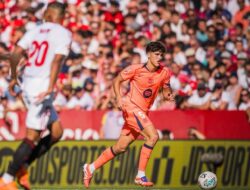 Kekalahan 1-4 dari Sevilla: Cubarsí Kritik Rekan Setim, Flick Desak Motivasi