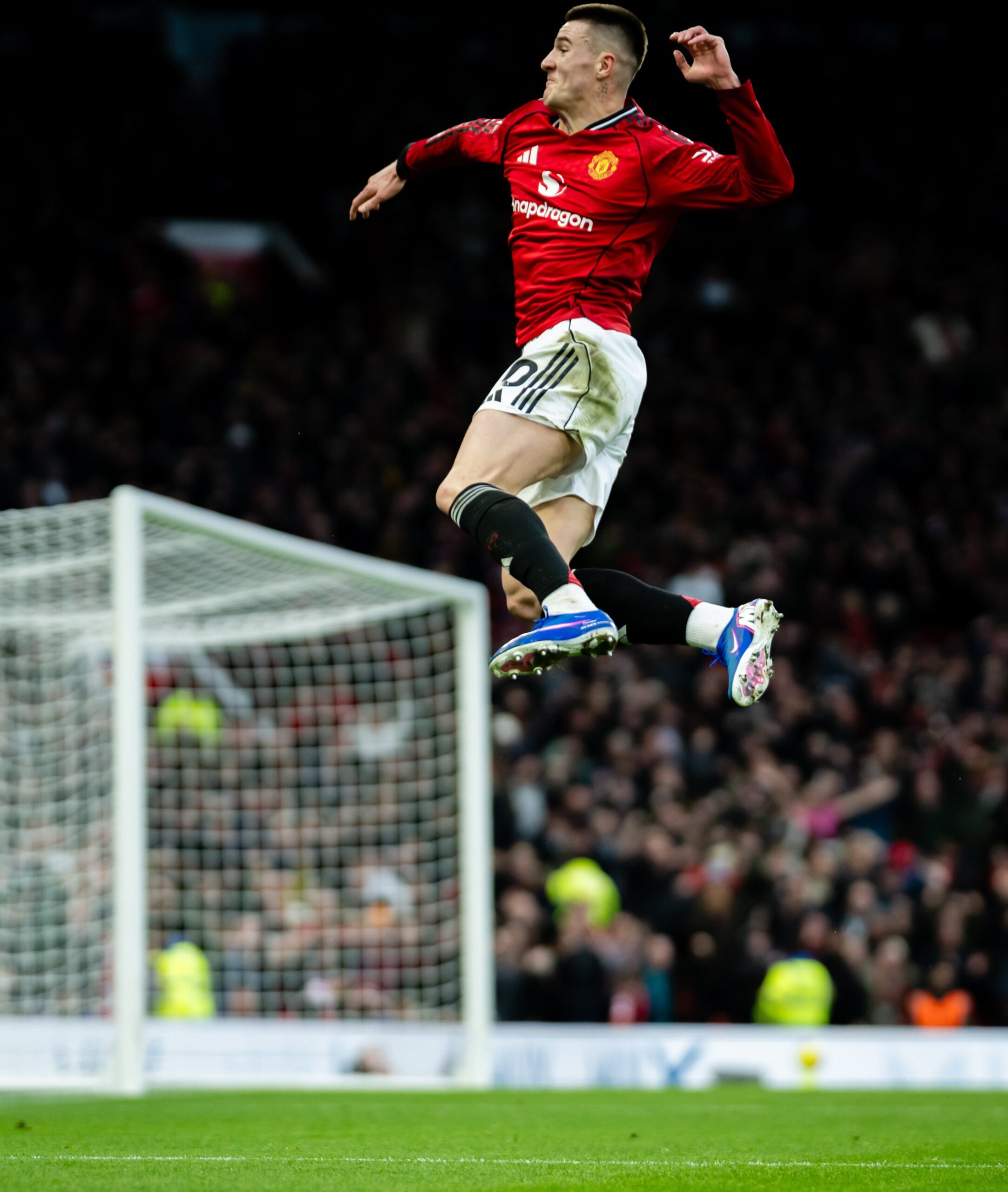 Premier League | Manchester United 3-2 Fulham: Setan Merah Menang Dramatis, Šeško Jadi Penentu