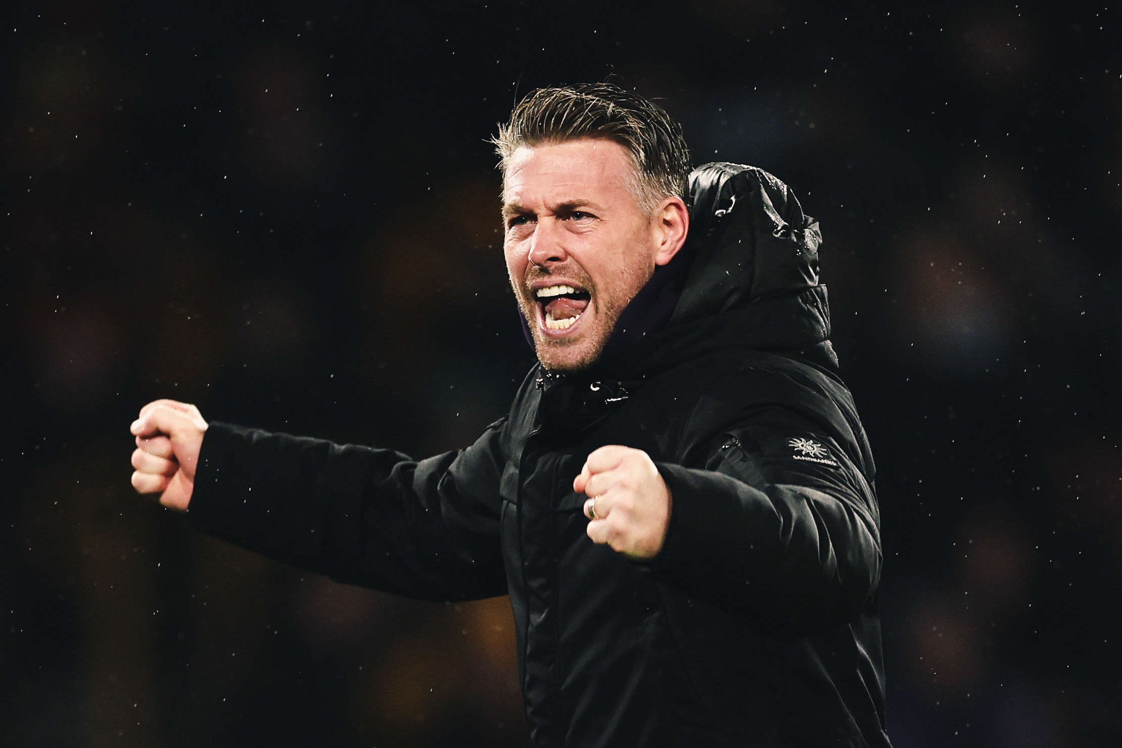 Rob Edwards Bangga dengan Karakter Wolves Usai Tumbangkan Aston Villa
