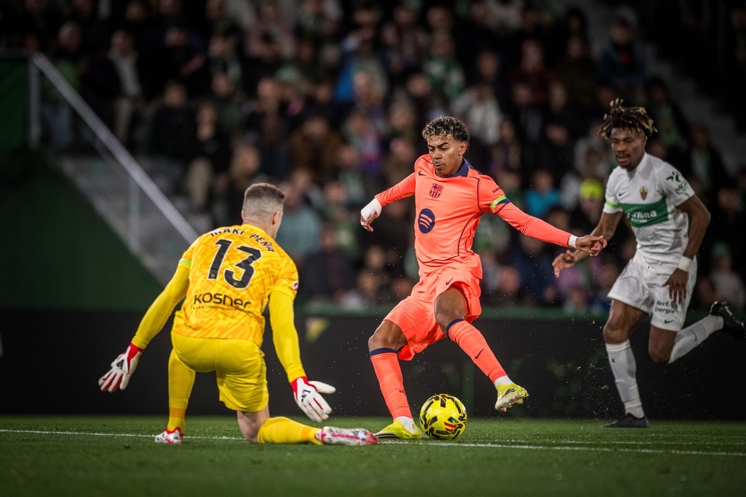 Elche 1-3 Barcelona: Yamal Kembali Bersinar, Barça Kukuh di Puncak La Liga