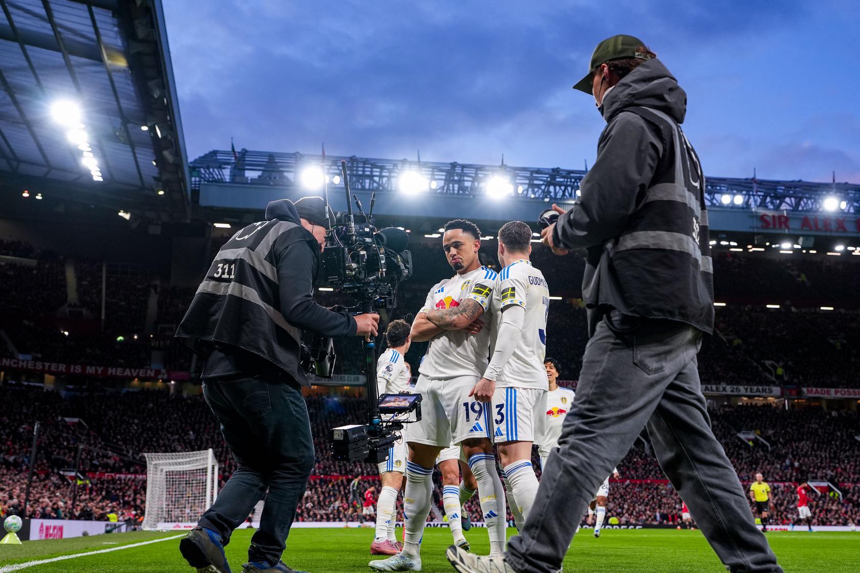 Premier League: Manchester United Tumbang 2-1, Leeds Akhiri Kutukan Old Trafford