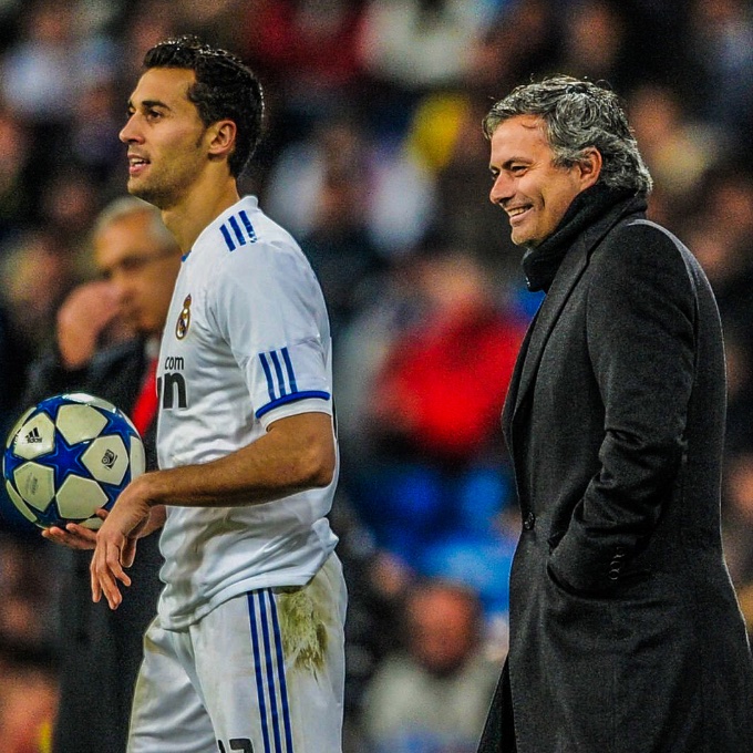 Álvaro Arbeloa Buka Pintu Mourinho Pulang ke Bernabéu
