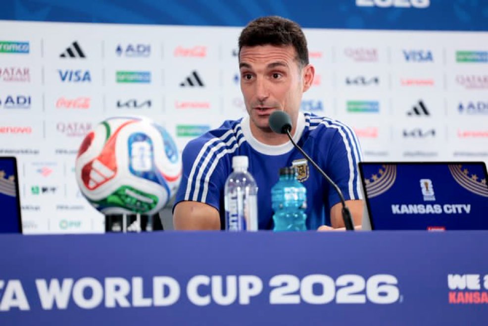 Argentina vs Aljazair: Scaloni Ingatkan La Albiceleste Tak Terlena Status Juara Dunia