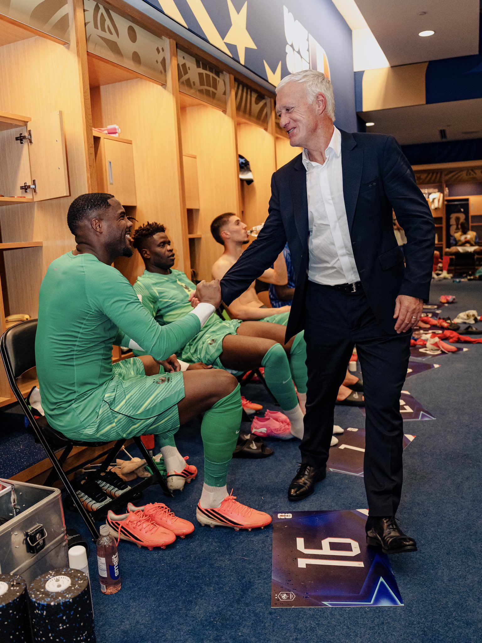 Gelombang Penghormatan untuk Didier Deschamps Mengalir dari Berbagai Penjuru Dunia