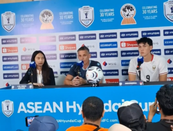 John Herdman Puji Kekompakan Timnas Indonesia usai Libas Kamboja, Mitchell Baker Disorot