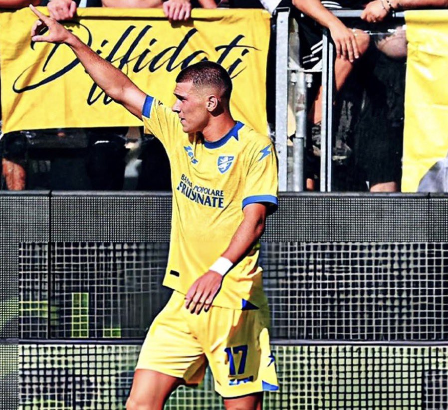 Hasil Liga Italia: Frosinone Bantai Como 2-0, Tren Positif Cesc Fàbregas Terhenti