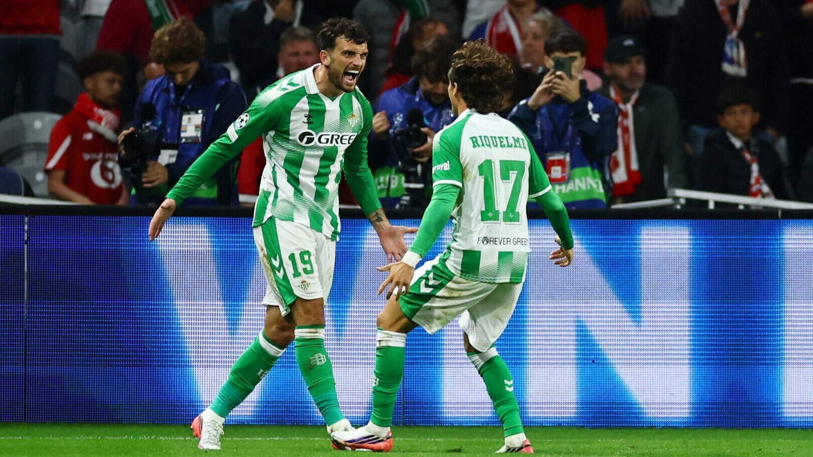 LOSC Lille 2-3 Real Betis: Gol Troy Parrott Pastikan Kemenangan Los Verdiblancos