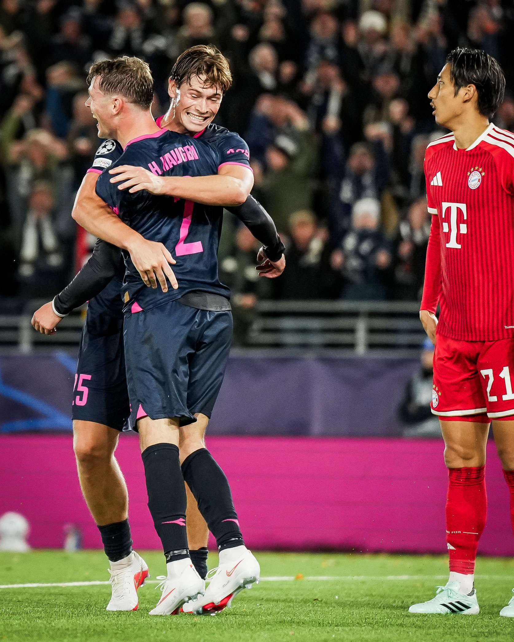 Viking Tahan Bayern München 3-3: Die Roten Gagal Jinakkan The Dark Blues