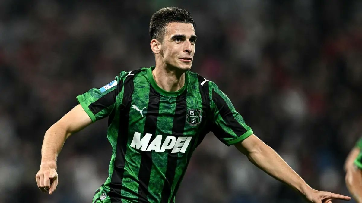 Sassuolo Tahan Imbang AC Milan 1-1: Il Diavolo Rosso Jaga Rekor Tak Terkalahkan