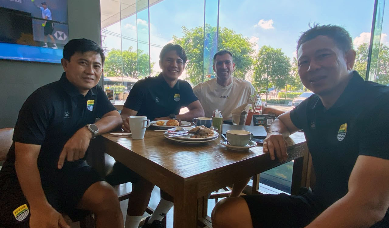 Reuni Juara Persib Tersaji di Thailand Jelang Lawan Port FC